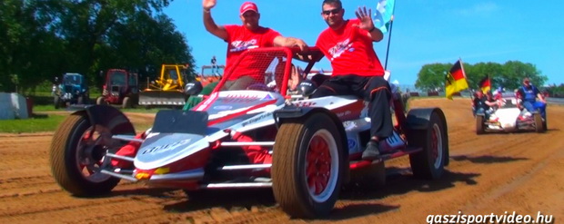 Újra úton a nagy csapat